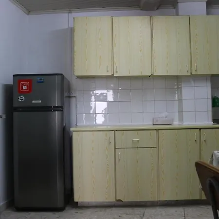 Tsangaris House In Action